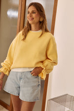 Charger l'image dans la galerie, Sweat NUAGE jaune beurre
